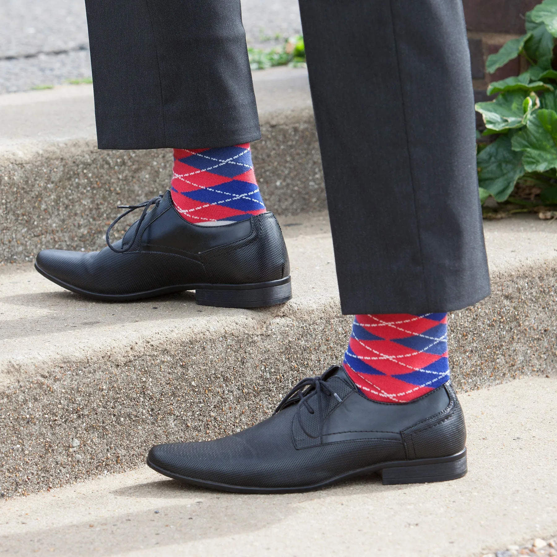 Argyle Men's Socks - Crimson