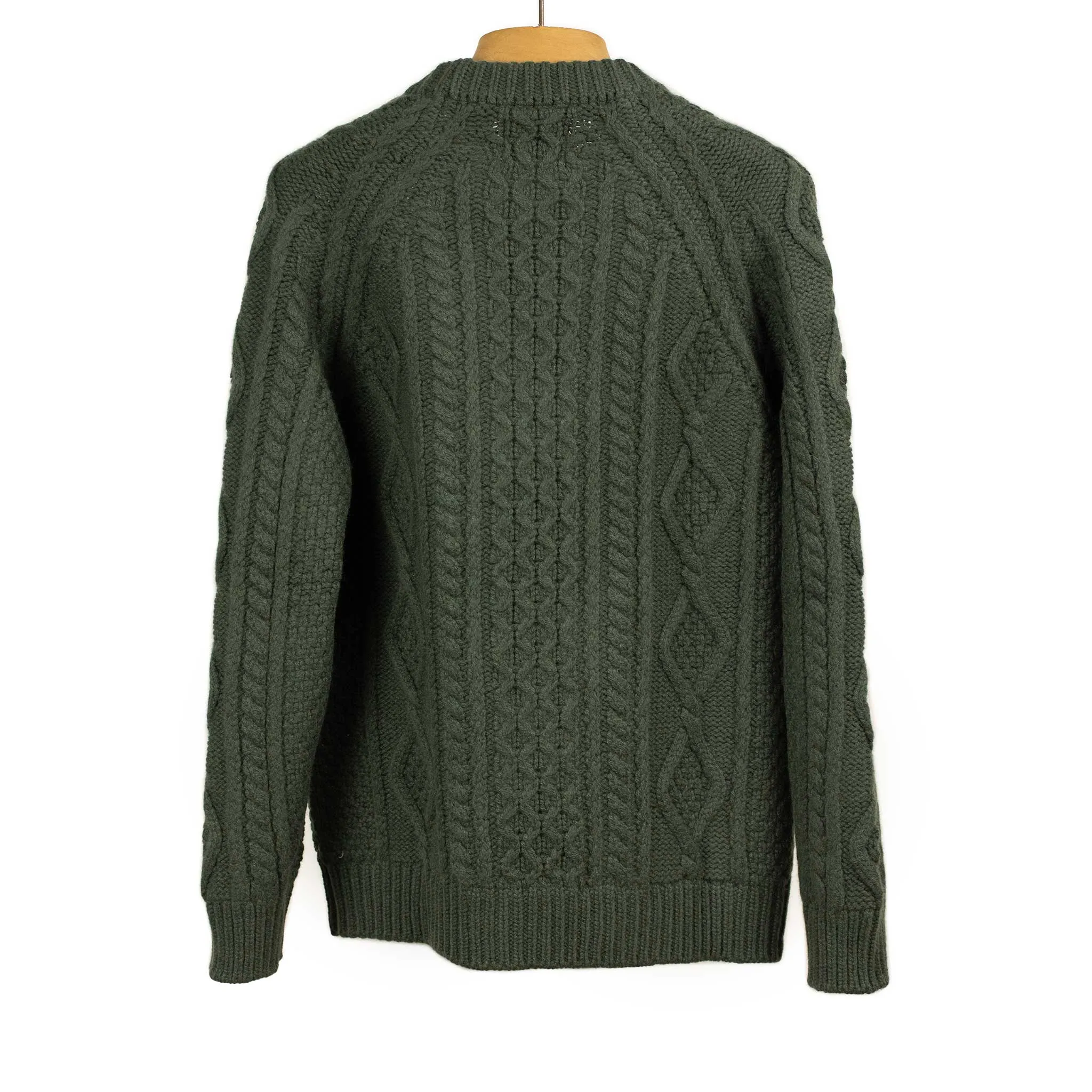 Cabled raglan sleeve crewneck in Green wool and cashmere