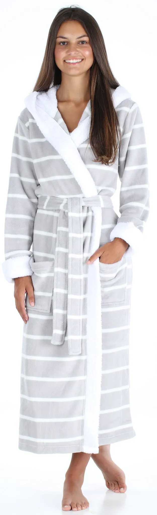 Frankie & Johnny Women’s Fleece Robe Sherpa-Lined Hooded Bathrobe