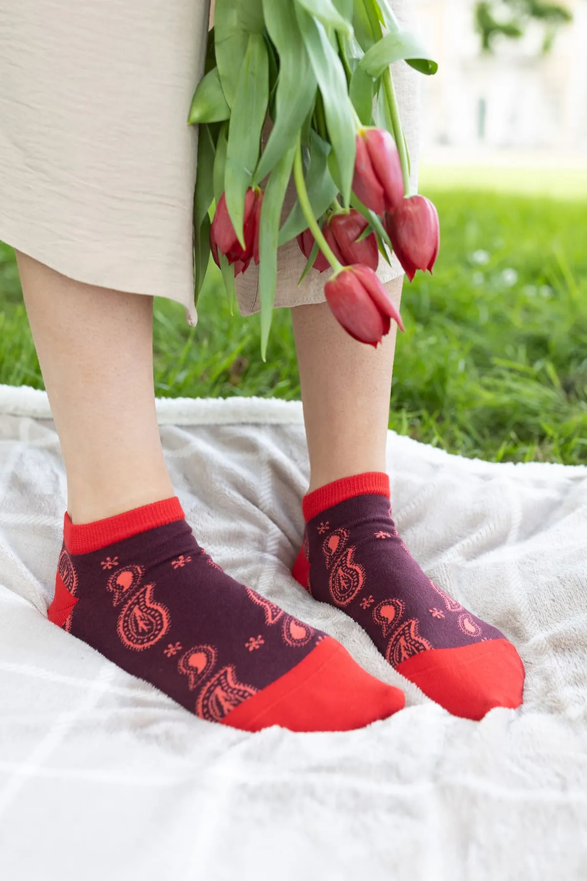 Paisley Women's Trainer Socks - Burgundy